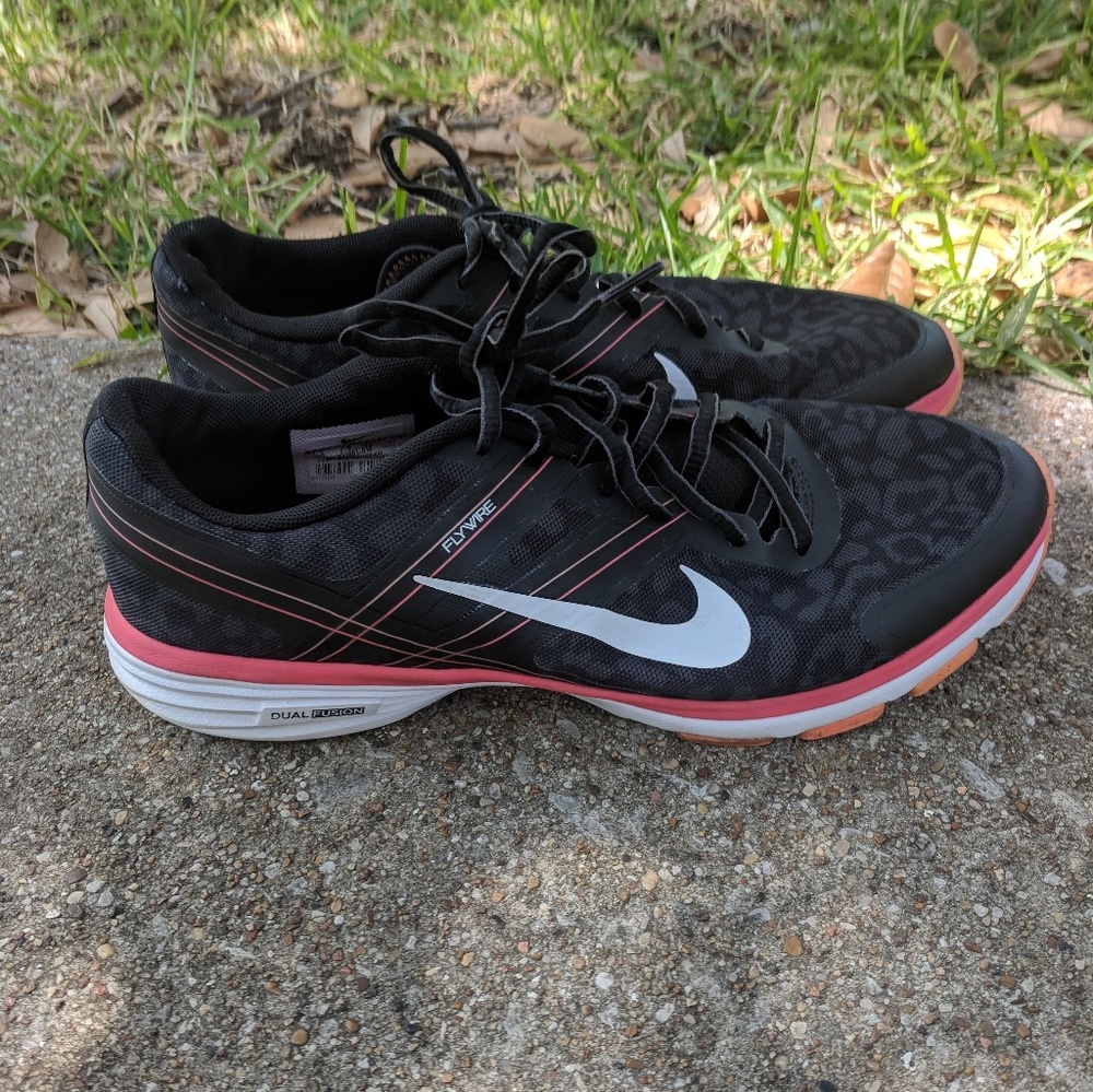 ⚠️ sold ⚠️Women's Nikes